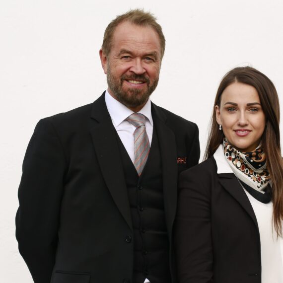 Gravferdskonsulenter Arvid Søreide og Maria Vassnes